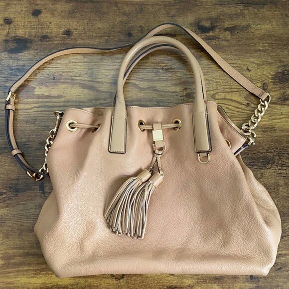 MK Camden Large Drawstring Bag in Suntan Leather - Picture 2 of 16